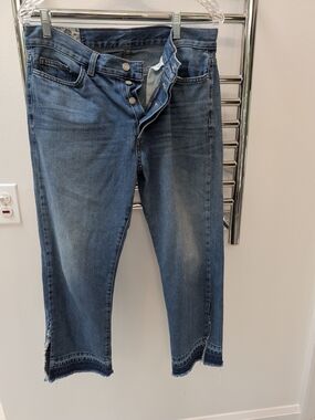Siwy Blue Cropped Button-Fly Jeans with Raw Hem